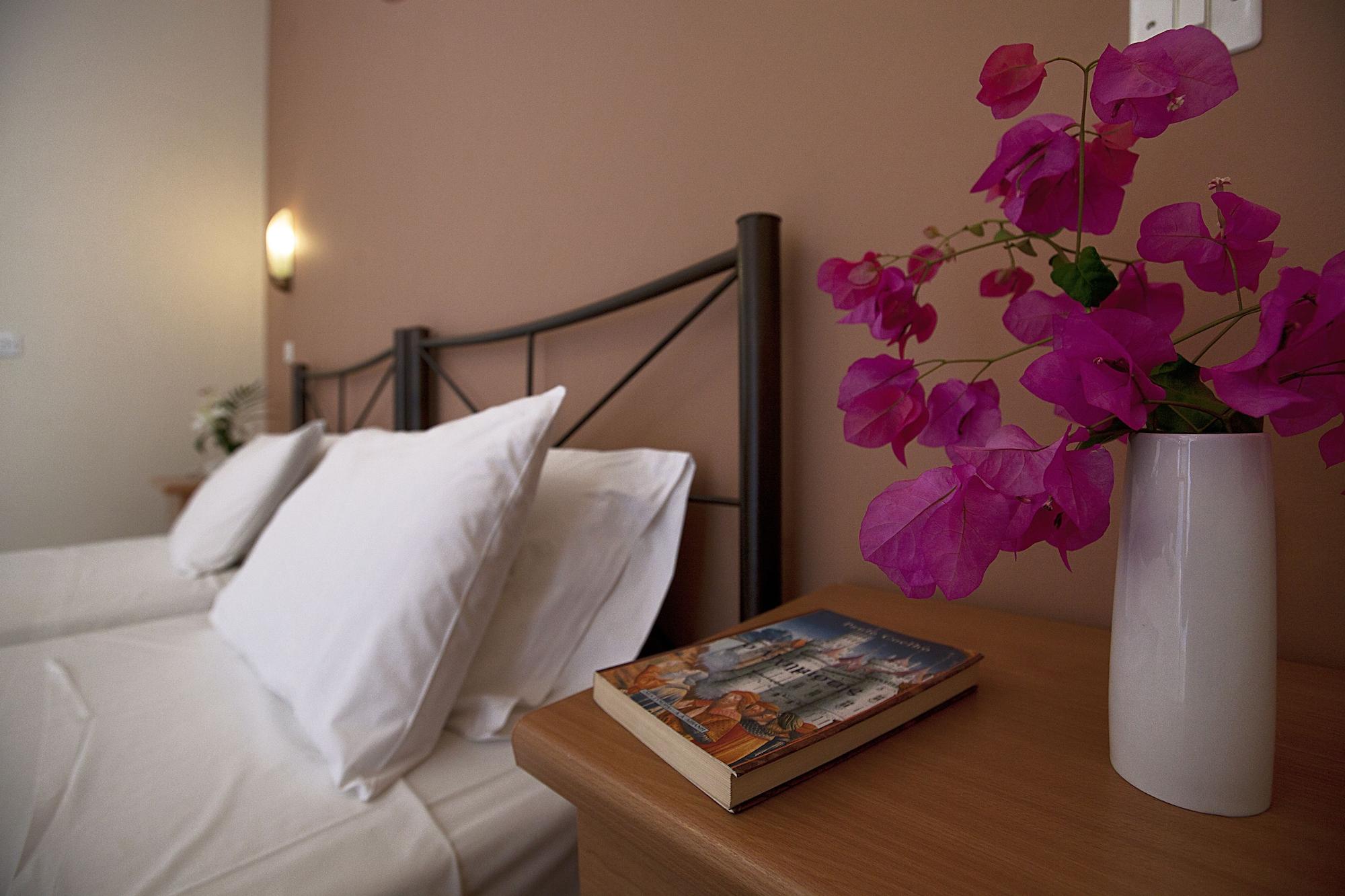 Epidavria Hotel Толон Екстериор снимка