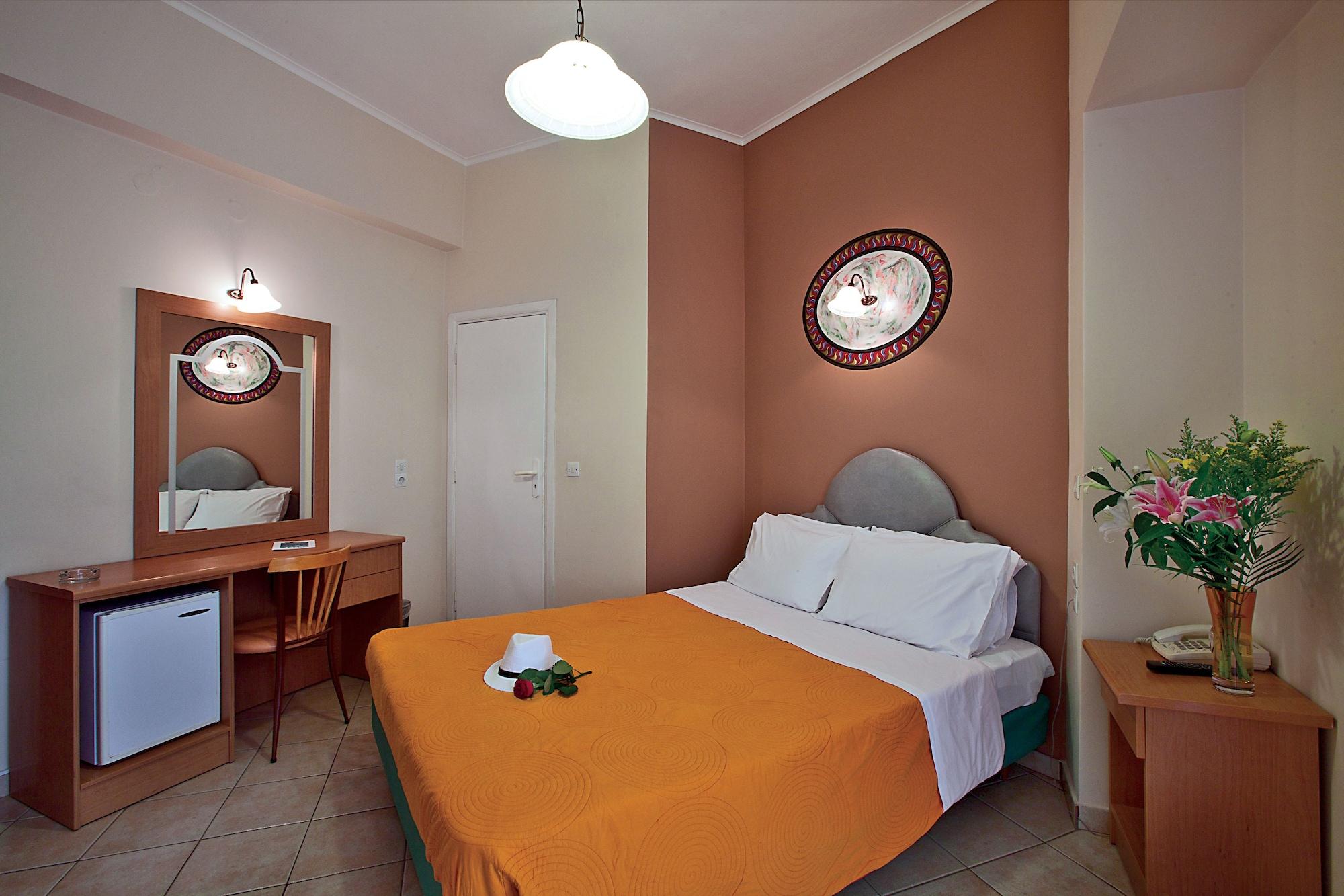Epidavria Hotel Толон Екстериор снимка