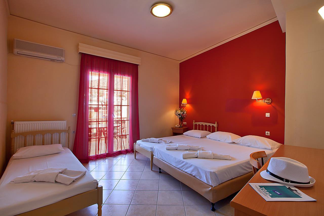 Epidavria Hotel Толон Екстериор снимка