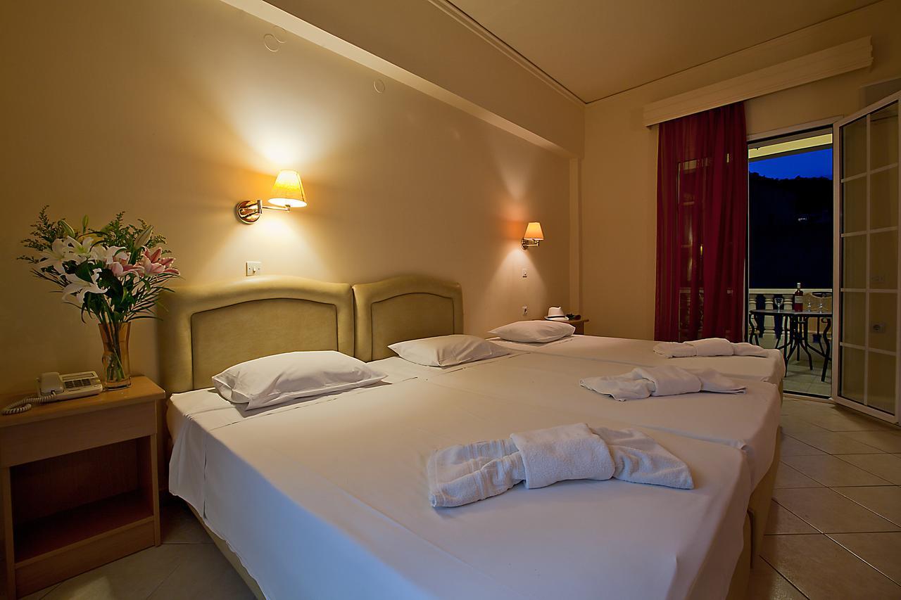 Epidavria Hotel Толон Екстериор снимка