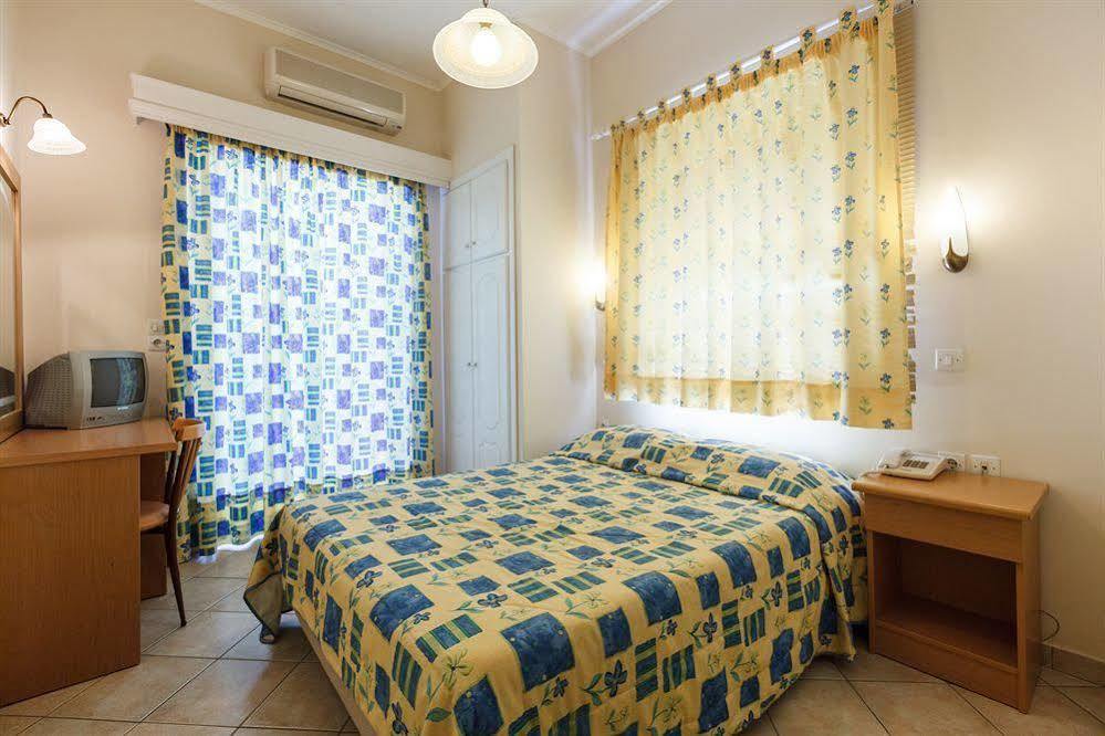 Epidavria Hotel Толон Екстериор снимка