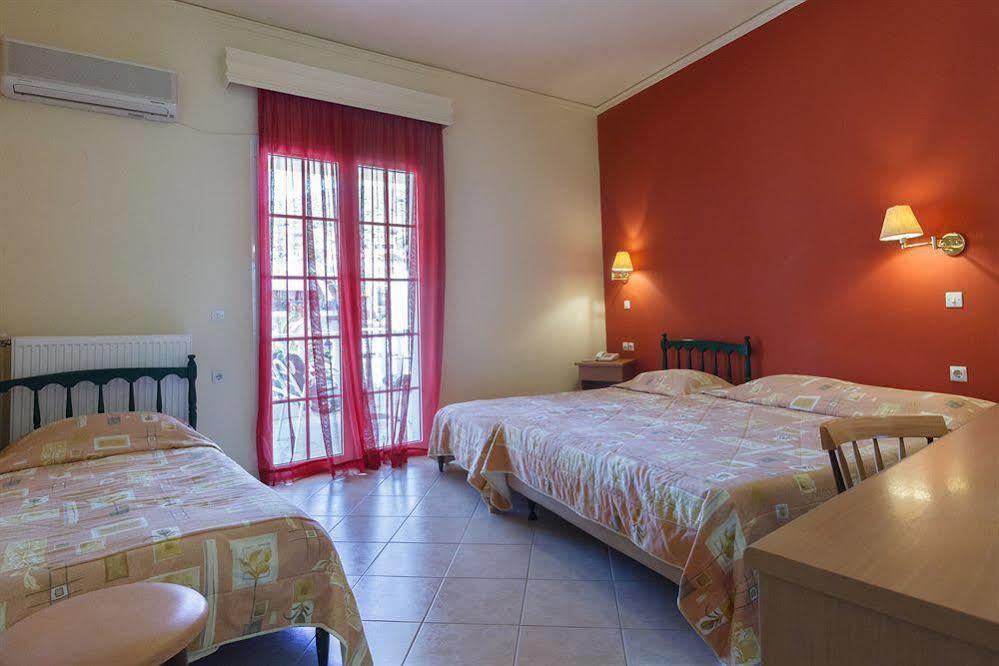 Epidavria Hotel Толон Екстериор снимка